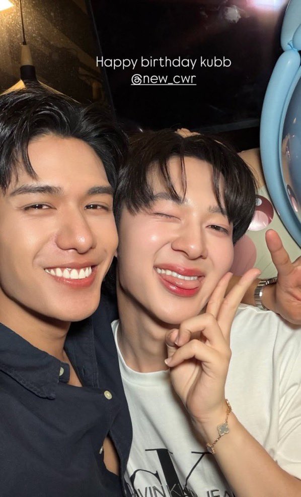bibi_app's tweet photo. งื้ออออออ กัปตันเน็ตแฮปยัยจิ้ว น่ารักมากผมรักพ่กเจนสอง ✅✨ https://t.co/fpTuFdWPcH