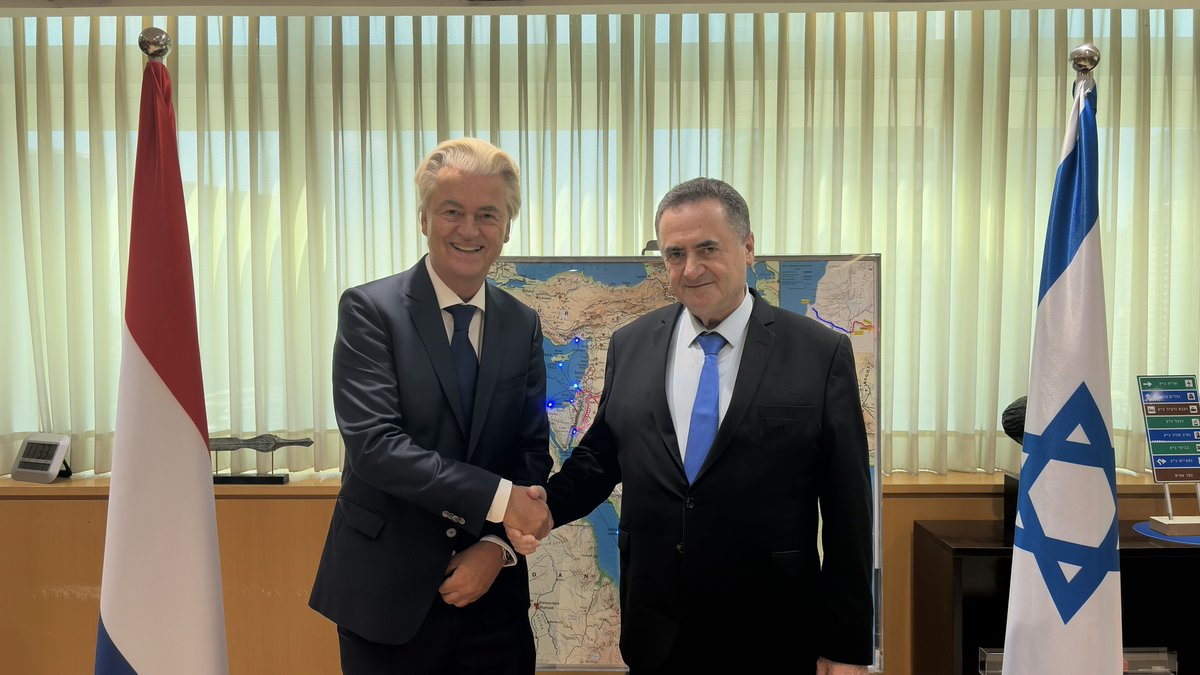 geertwilderspvv's tweet photo. Had a great meeting in Tel Aviv with the Israeli Minister of Defense Israel Katz @Israel_katz, a strong politician and dear friend.

We spoke about the situation in #Israel, terrorism, the Iranian threat and the situation in Europe after decades of open borders and Islamization. https://t.co/KYwr5VtAZv