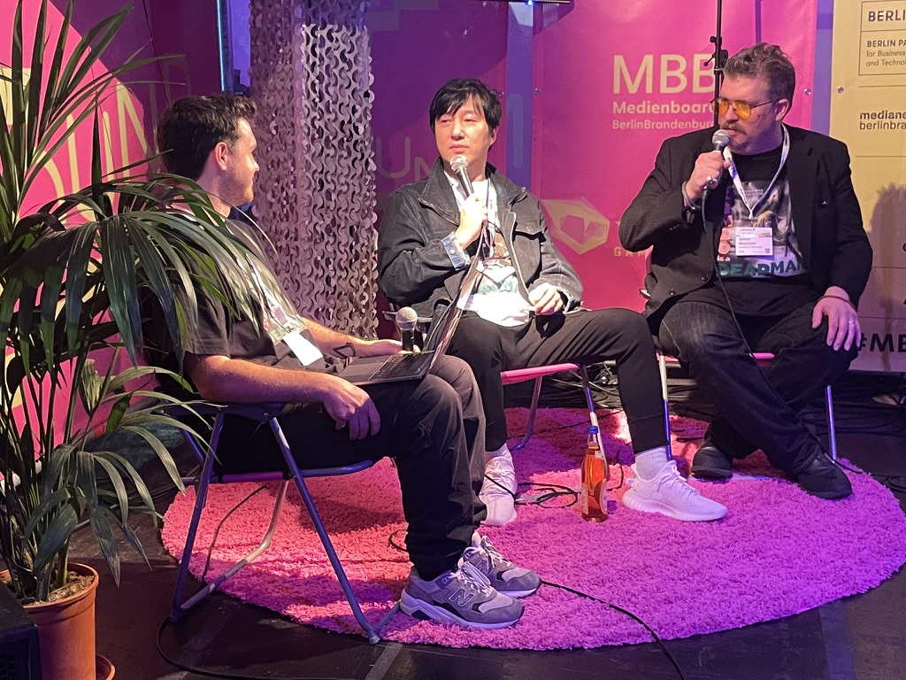 AMazeFest's tweet photo. YEAH. You're at gamescom and love to be part of the Amazing Stage Program at the A MAZE. Digital PlayGround #3. Submit your talk, interview, quiz, performance, music - all welcome - just here: https://t.co/nZoxsmDBlP #AMaze2026 #arthousegames #playfulmedia #mbbfunded https://t.co/5tGzPKT6Fh