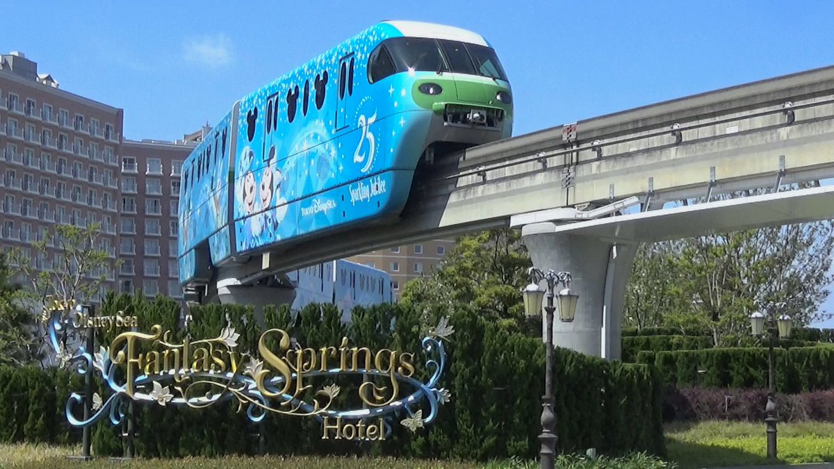 soutrain_0809's tweet photo. 25周年なのでリゾラ
 #これを見た人は6両編成の列車を出そう https://t.co/rjmB1b4pSX