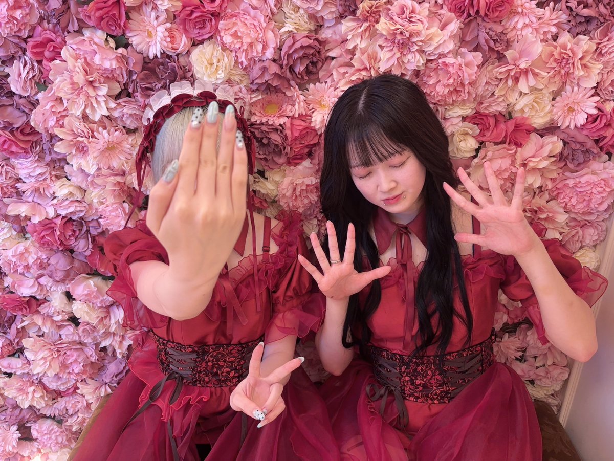 kinpuri_concafe's tweet photo. 👑金曜日のプリンセス👑

𝐨𝐩𝐞𝐧.

るる 18~23:30
かのん 18~1
なつめ 19~1
ゆあ 20~1
もも 20~1
きらり 21~1

ご帰還お待ちしております🤍 https://t.co/ZzCHxeCG0Y
