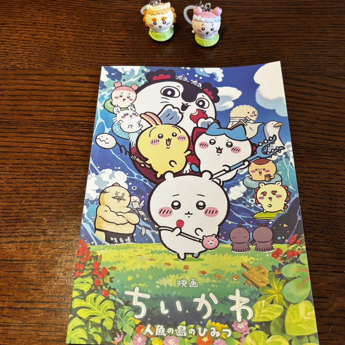 kyonchan1016's tweet photo. それはそうと。
昨日、ちいかわ観てきた🍎🐍
クオリティ高！これは劇場で観るべし！
原作知っても刺さったなぁ。
歌が全部よいの。うさぎのラップがキレッキレだぜっ✨
#映画ちいかわ 
#なんとかなれーッ https://t.co/EeTmybSvc8
