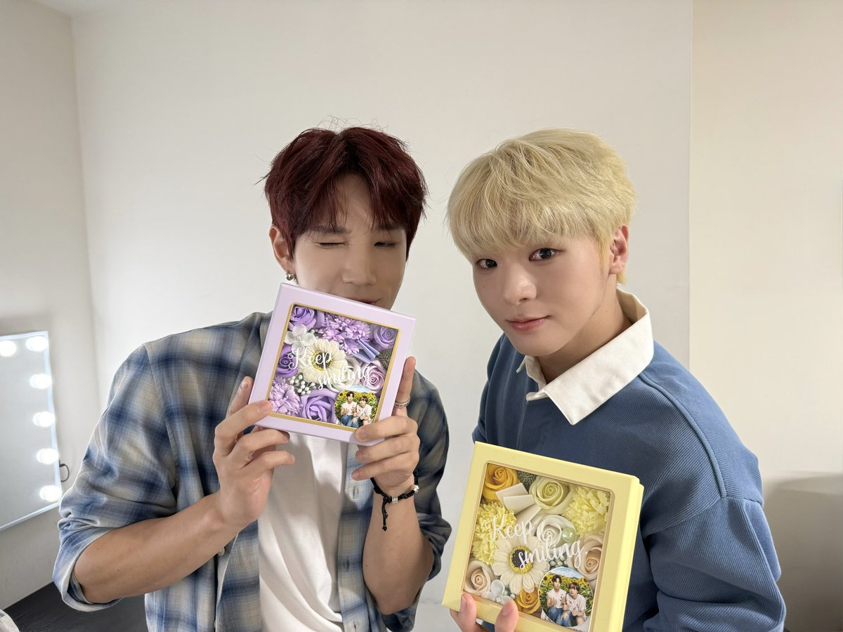 HyesungKook's tweet photo. [📷]

우리 또 만나기로 약속❕❗️❣️

#혜성 #HYESUNG
#성국 #SUNGKOOK https://t.co/9avPfCAbFs