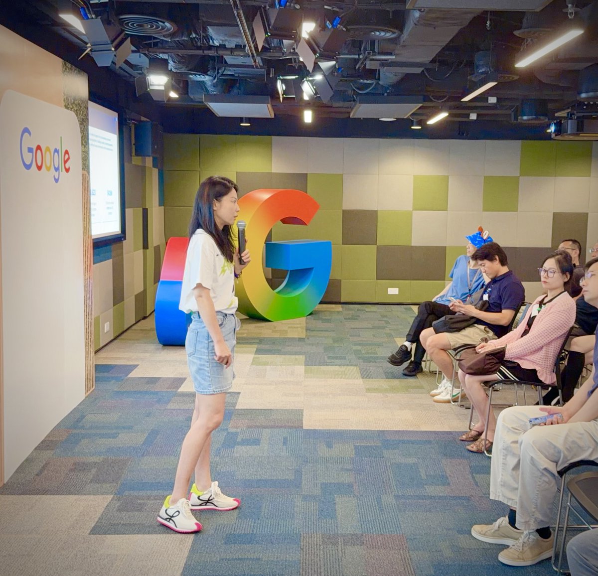 MEeventEN's tweet photo. Agent Go! Hong Kong Highlights 🇭🇰
 
Co-hosted by @MetaEraCN x @AgentON_ x Cloud Plus x @googlecloud, we explored Agent + Web3 and the future of intelligent finance at Google Hong Kong on July 24.
 
See you next time! 🚀 https://t.co/lh9SbvVVLN