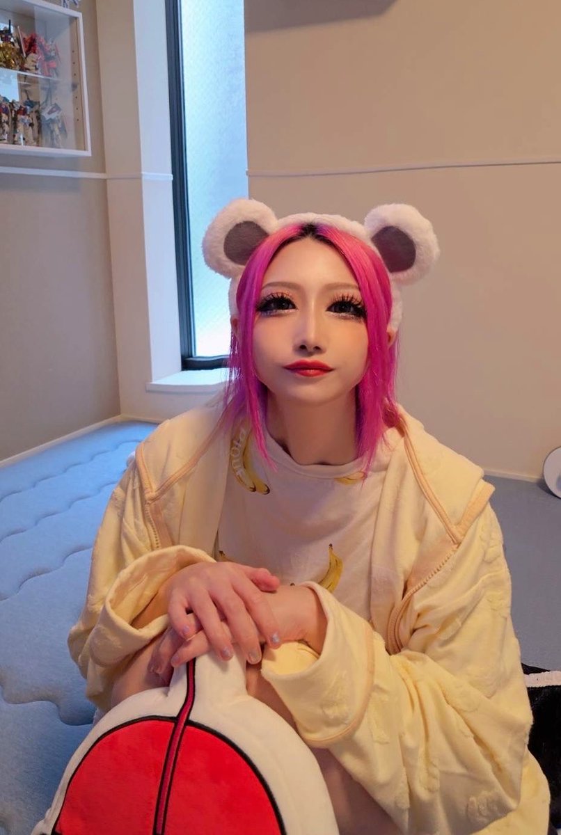 kurumaebi2019's tweet photo. ベアッガイのお耳🧸❤️

ハロウィン＆コスホリ
楽しみだなぁー🥰️︎💕︎

なにかな〜( ≖ᴗ≖​)ﾆﾔｯ✨

#くまになりました(ó㉨ò)ﾉ♡
#ベアッガイ https://t.co/pt88Ly54sC
