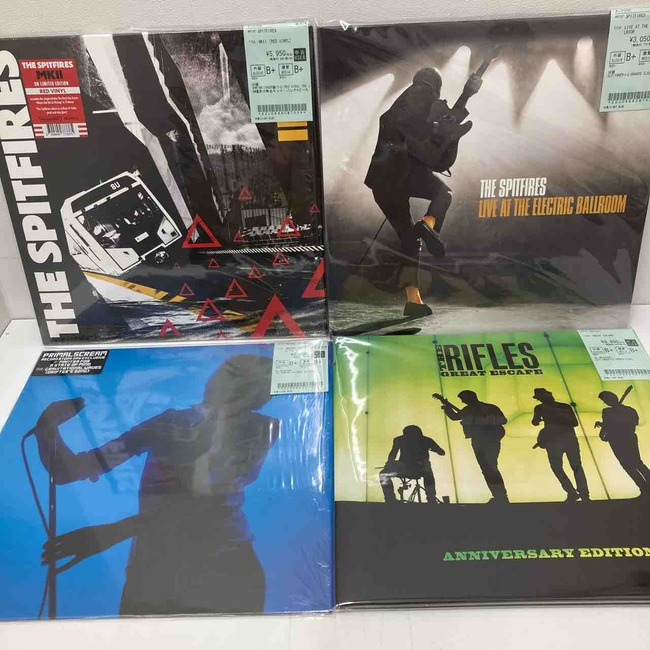 diskunionNAKANO's tweet photo. ニルヴァーナ7"、ストロークスやサーストンムーアの10"など！90sオルタナ系中古レコード入荷しました🦥
https://t.co/7Um6RpsJSm https://t.co/55AfgyA2HE