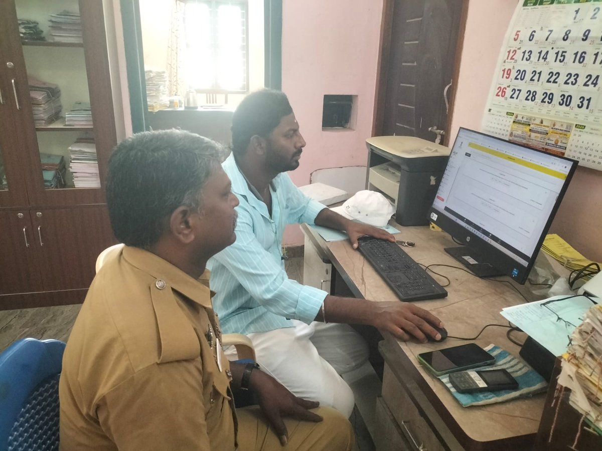 Irad_Edar_Tn's tweet photo. In Ranipet District, DRM Mr.Arul conducted eDAR training to Sipcot police official on 23.07.2026.
#roadsafety
#TamilNadu
#TNGovt
#TNPolice
#pmrahat
#eDAR
@RanipetP https://t.co/JRgo1JDjzO