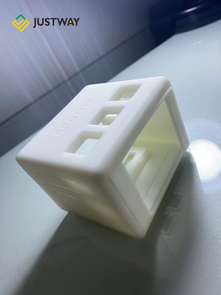 JustwayCompany's tweet photo. Meet the ESP32 desktop toy!
Live Spotify track metadata + custom retro animations + interactive player viz on an ILI9341 TFT.
Hardware meets APIs &amp; WiFi in the coolest way.  

-More info: https://t.co/IF9fvTOE8y https://t.co/d9w6dwLia1