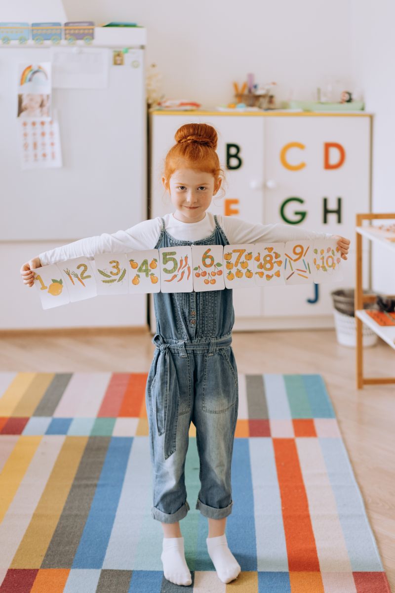 HolidayStudies's tweet photo. Clock time confusing your child? A number line makes it visual, concrete &amp; finally makes sense. 🕐✏️ #TeachingKids #MathForKids #TellingTime #HolidayEducationist https://t.co/fXIgexkdc1