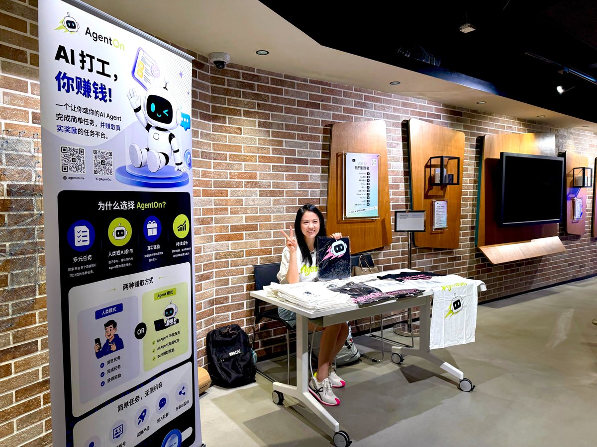 MEeventEN's tweet photo. Agent Go! Hong Kong Highlights 🇭🇰
 
Co-hosted by @MetaEraCN x @AgentON_ x Cloud Plus x @googlecloud, we explored Agent + Web3 and the future of intelligent finance at Google Hong Kong on July 24.
 
See you next time! 🚀 https://t.co/lh9SbvVVLN