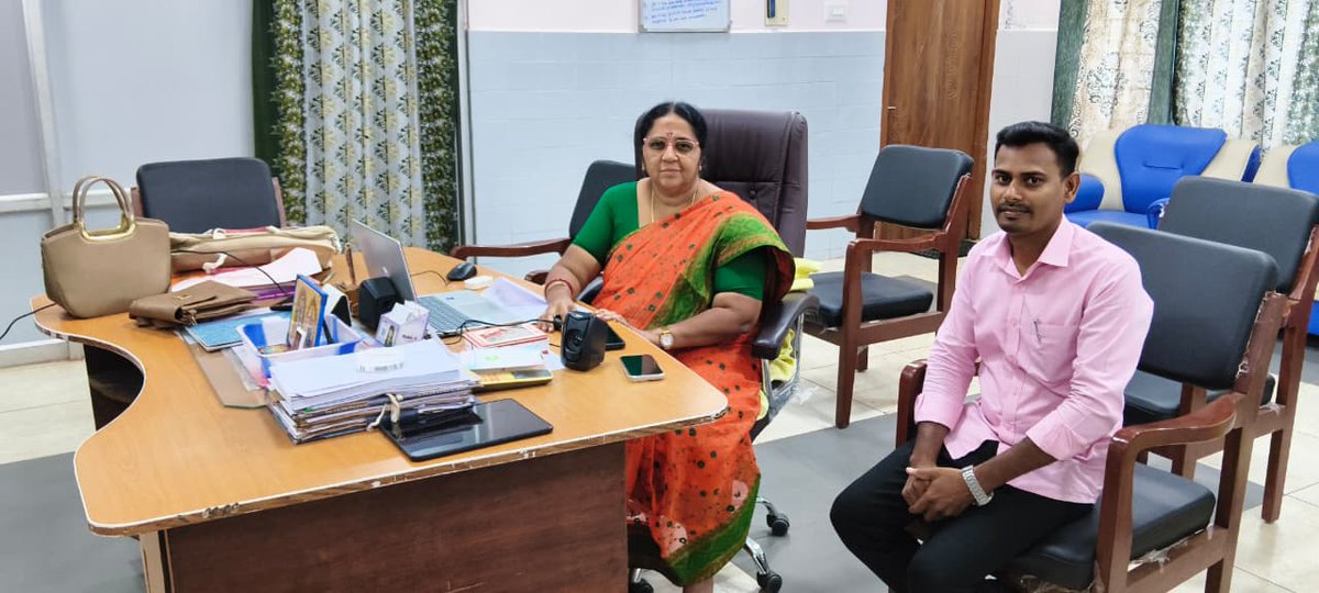 Irad_Edar_Tn's tweet photo. In Nagapattinam District, DRM Mr. Thiruchandiran addressed with JD Health regarding PM-RAHAT and their queries during the meeting on 23.07.2026.
#roadsafety
#TamilNadu
#TNGovt
#pmrahat
#eDAR https://t.co/6KlWGPb55e