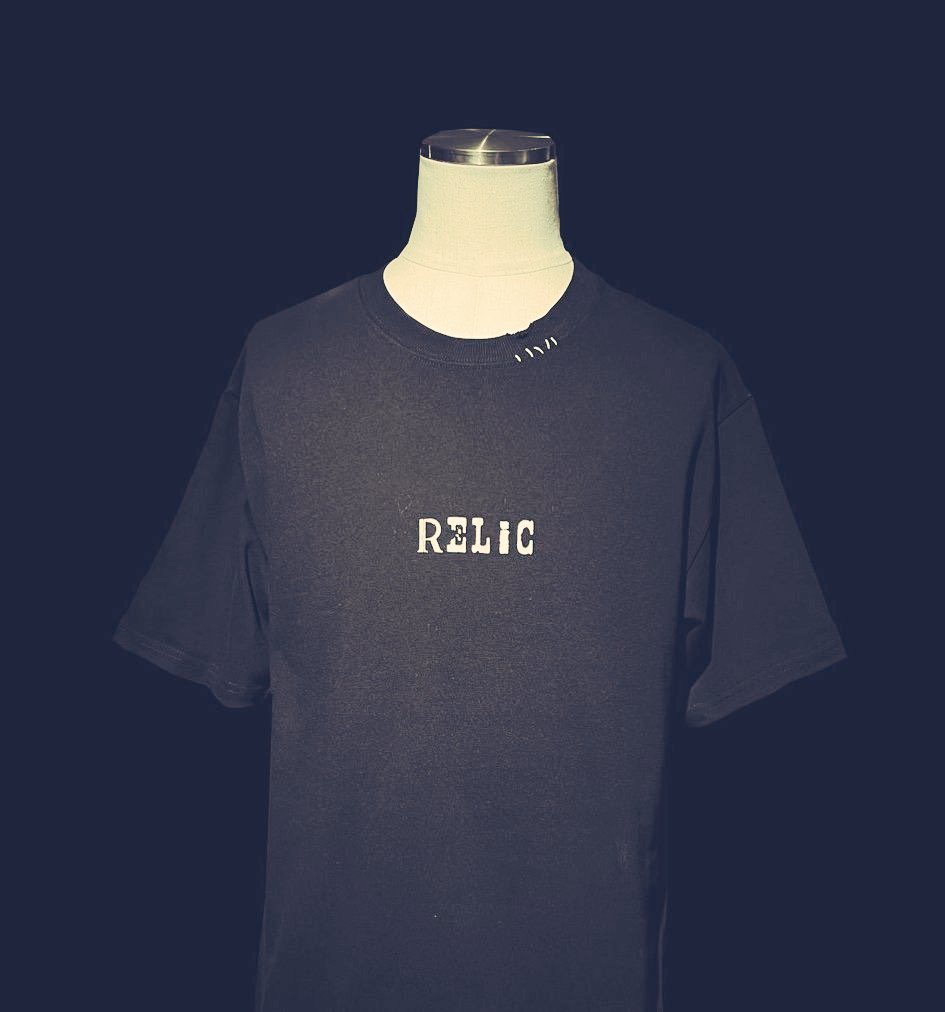 kzsanbeams's tweet photo. ✨🎁プレゼント企画🎁✨

名古屋で話題のCrypto BAR『RELiC』🍸

最高級オリジナルTシャツを
抽選で1名様にプレゼント👕
※フリーサイズ

「知る人ぞ知る一枚」を手に入れよう。

🔥MISSION🔥
① @relic758 をフォロー
② いいね＆リポスト
③ 🚨引用投稿してくれた人の中から、当選者を決めます
タグ #RELiC もつけてね♥️

📅締切：7月30日 21:00

RELiCコミュニティへの参加はお早めに！

あなたなら、このTシャツを着てどこへ行く？✨