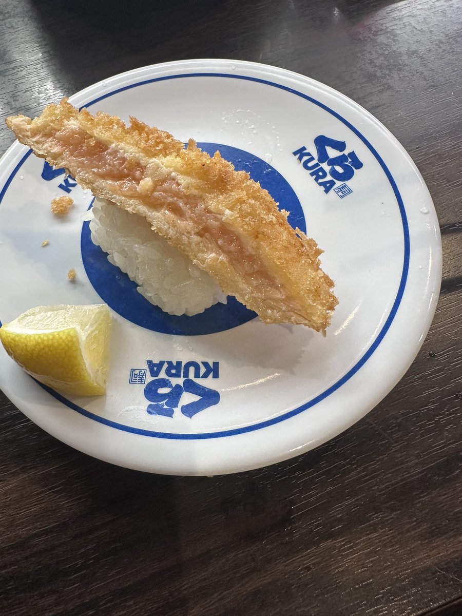rurucc0614's tweet photo. くら寿司のサーモンカツ美味すぎ！😋
#くら寿司 https://t.co/c542suJPqJ