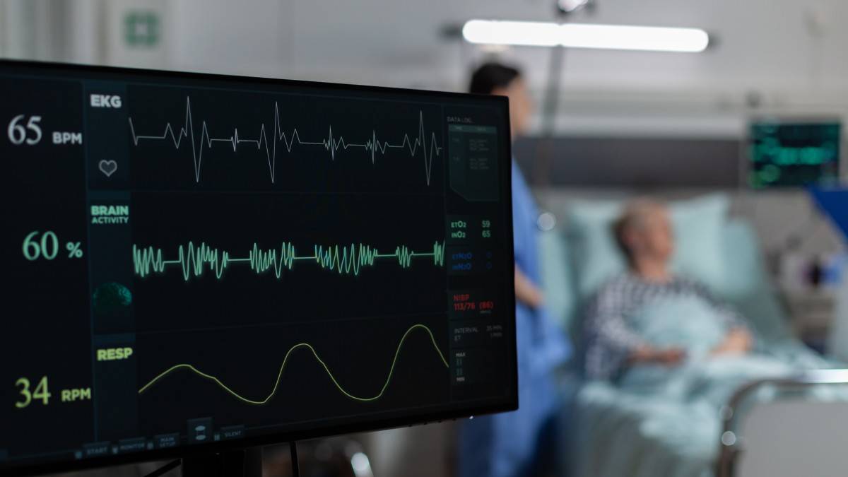 SaluDigital_CS's tweet photo. ❤️ La #ia detecta con mayor precisión algunos #infartos difíciles de identificar en un #electrocardiograma

📱 Esta herramienta podría ayudar a los #médicos a tomar decisiones más rápidas y mejorar la atención en #urgencias

https://t.co/8CDSS9fX2g https://t.co/tMKH44Ua21