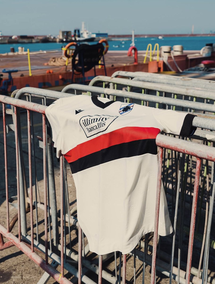 TheyThinkKits's tweet photo. Sampdoria x Macron https://t.co/cxvh5jQFKx