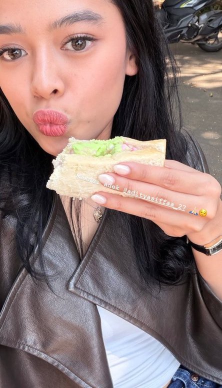 peachybitchez's tweet photo. cakep banget cimittt masyaallah🤩🤎 https://t.co/lJVutO7jV5
