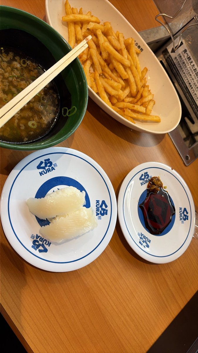 itou_haru's tweet photo. もしかして俺のこと見てる？ https://t.co/uZIwEN15Bk