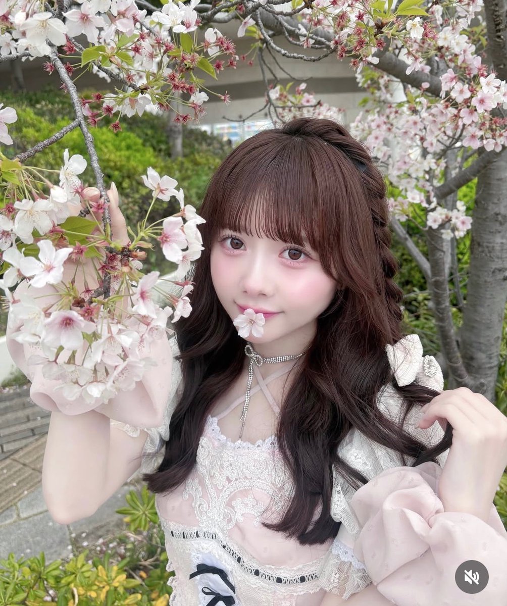o9tly's tweet photo. 全部の季節似合うアイドル見つけたの♡
#髙﨑愛生 #��ぇねぇめいめい https://t.co/SkP98svnjm