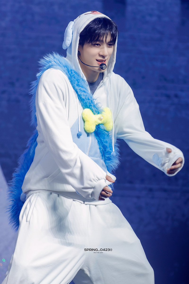 spring_O423's tweet photo. #제노 #JENO #NCTDREAM #NCTJNJM 
이 옷 입고 믕시태그를요…? https://t.co/BNVoTLGGhb