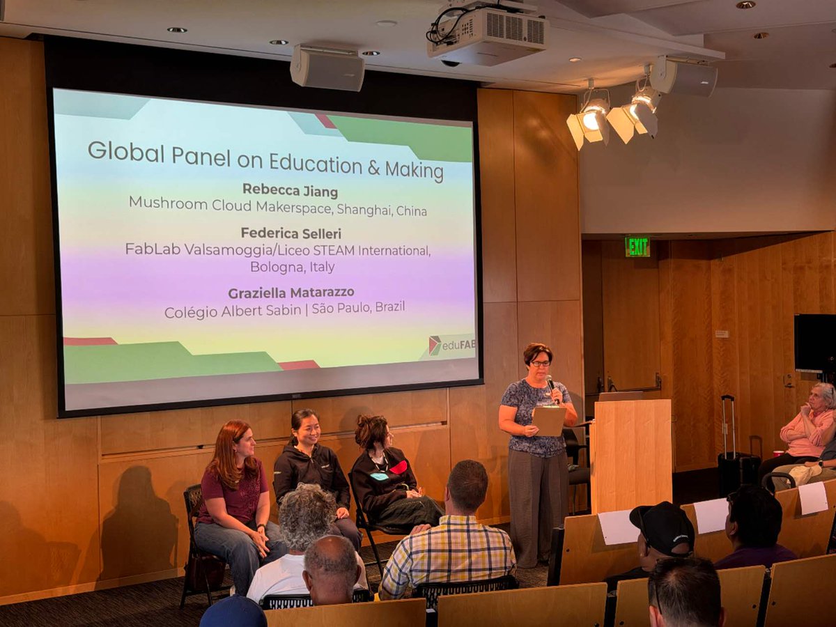 dfrobotcn's tweet photo. Maqueen, @UNIHIKER K10, and HUSKYLENS sparked great conversations with K12 educators during eduFAB Day 1 at @FabFndn’s #Fab26.

The best part was hearing how educators are already bringing AI and digital fabrication into their classrooms.

#MakerEducation https://t.co/s7wBu7vp4s