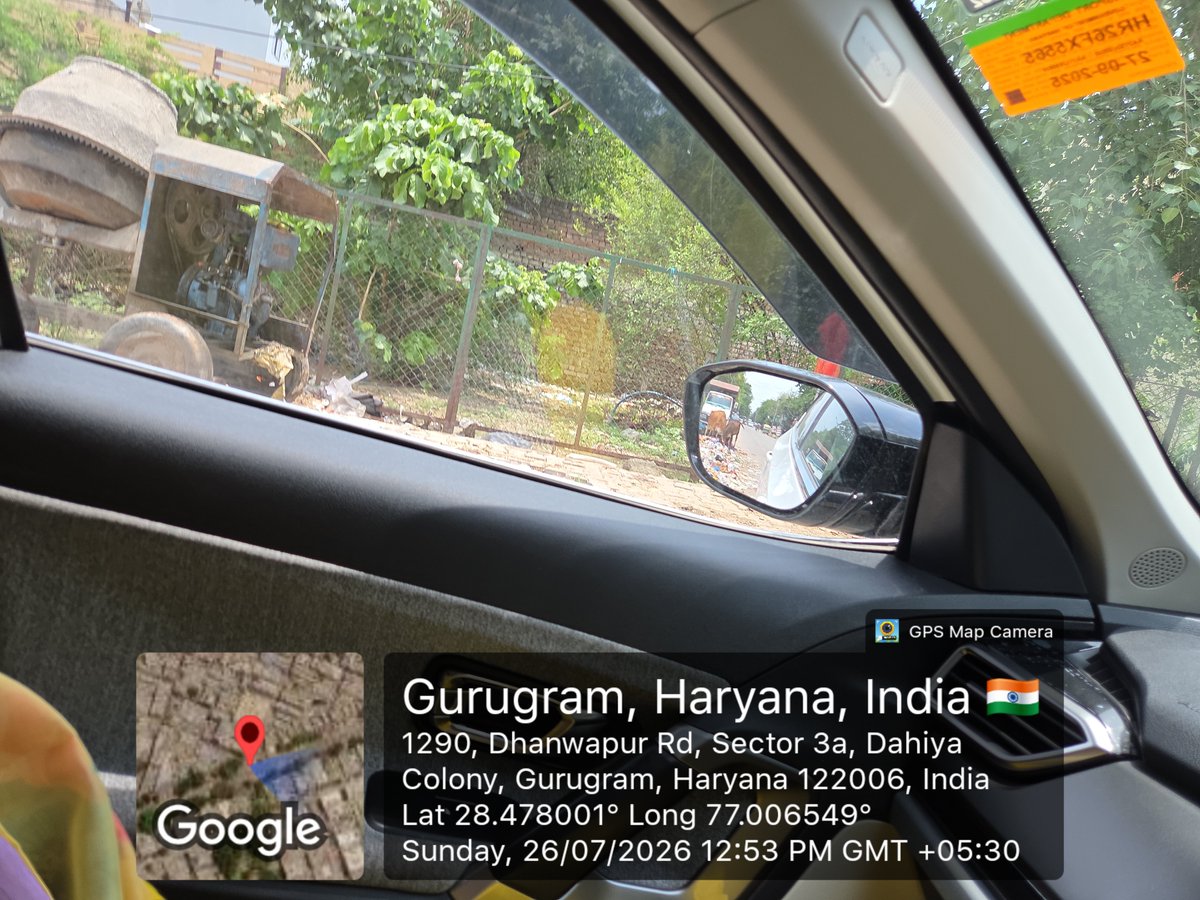 indianssharma's tweet photo. @MunCorpGurugram MCG per Kab fine hoga jo raod ke safai nahi karwati https://t.co/glLaqBHuHe