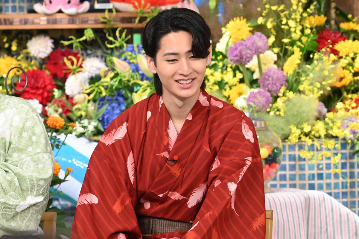 nittele_ntv's tweet photo. ◤おつかいのあの日は人生の宝物◢

放送開始から36年
親子の絆、
子どもたちの真っ直ぐな想いは健在です。

猪狩蒼弥(KEY TO LIT)の家庭のルールや
子ども時代の強烈な迷子の思い出を披露

📢今夜7時
『はじめてのおつかい 海で山で国宝で！
夏の小さな大冒険3時間SP』
https://t.co/rNGPHerxWO https://t.co/hVhzbxp5sD