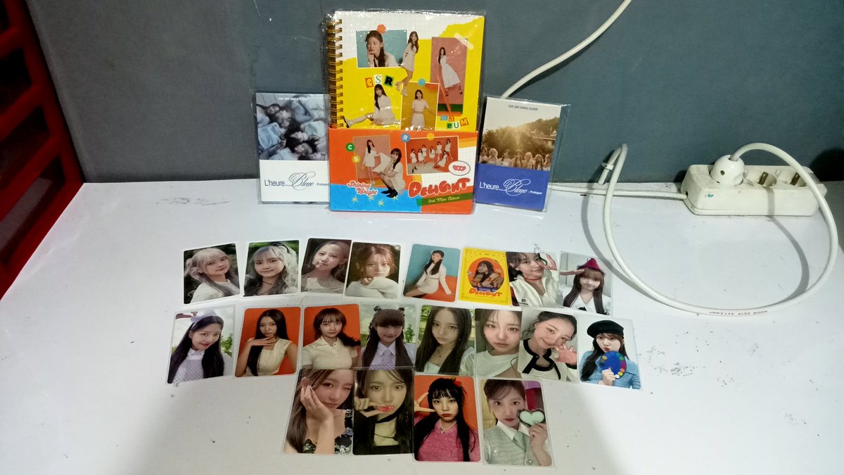 ayuarsymel's tweet photo. HAPPY CSR DAYπππππ
첫μ¬λ 4μ£Όλ
μ μμΌ μΆνν΄μ~
20220727 - 20260727
In the pics: My CSR's Photocard & album collection, CSR Birthday Scrapbook, CSR 'DELIGHT' Album Scrapbooks.
#4EverWithCSR
#CSR_4TH_ANNIVERSARY
#첫μ¬λ_4μ£Όλ
#CSR #첫μ¬λ @CSR_offcl https://t.co/QE1MIBlFbm