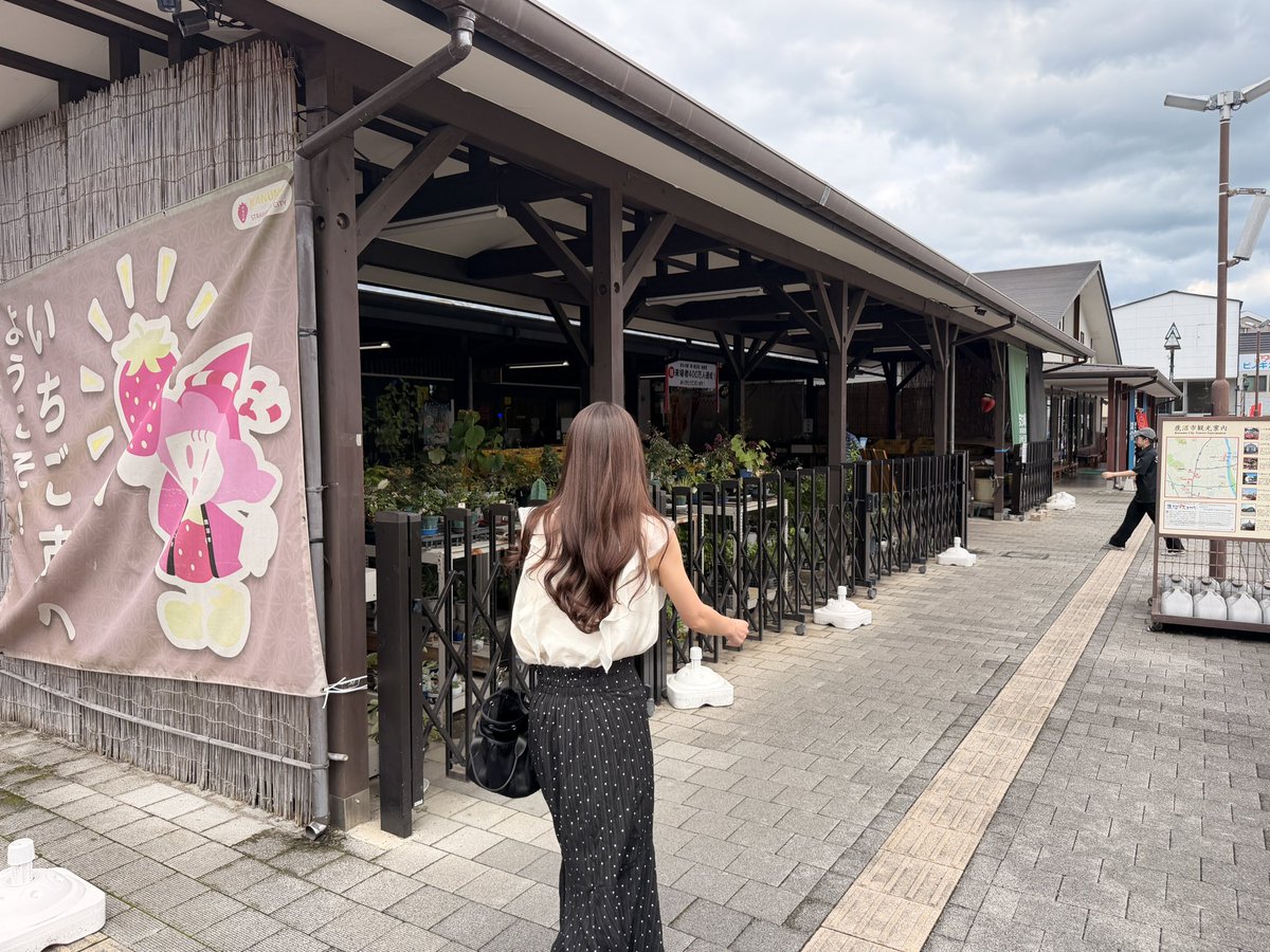 City0fLightning's tweet photo. その後は街の駅 新鹿沼へ。ジェラートを頂く予定がしばらく閉業とのことで残念。
大谷資料館に連れて行ってもらい、想像以上に大迫力の地下空間を散策して大満足でした https://t.co/U8VAtrAacr