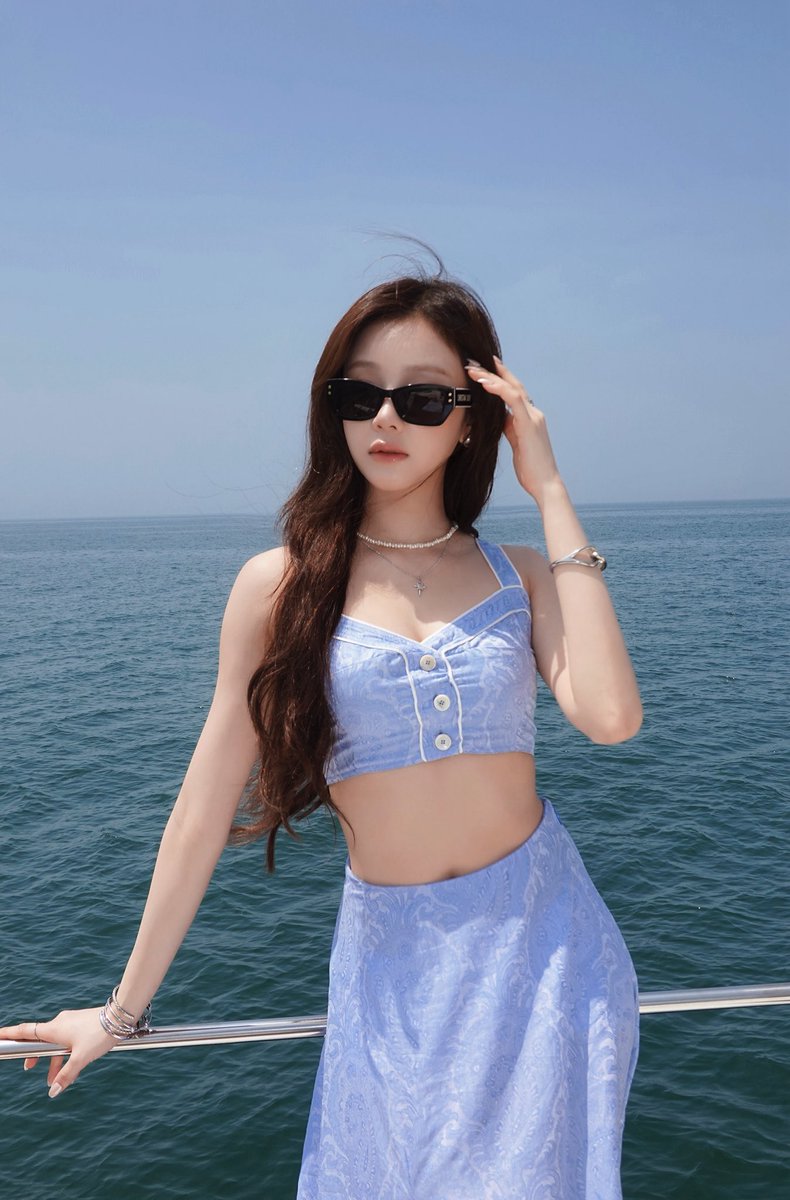 PHARITATHFAN's tweet photo. [📸] 260727 WEVERSE | #RIRI_LOVELETTER

น้องแพรมาอัพรูปเซ็ต I Like It ค่ะ เจ้าเด็กบอกว่าเป็นรูปเซ็ตสุดท้ายแล้วน้า เอ็นดูมากลูก 🥺🤏🏻

#PHARITA #파리타 #BABYMONSTER https://t.co/Oc4whkDKA1