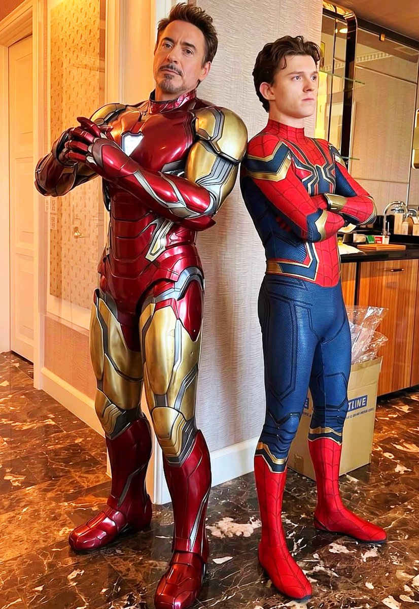 Sweetzy24's tweet photo. The ultimate mentor and his greatest protégé.  Which one is your favorite, Spider-Man or Iron Man? https://t.co/N6ZqEnFlFk
