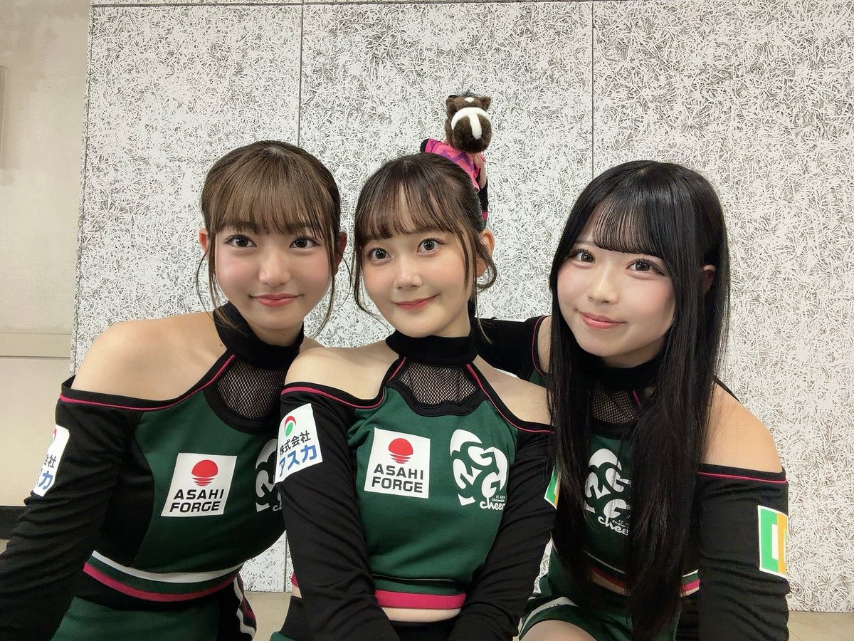 fcgifuGGG's tweet photo. #MISAKI🐰💜 

先日は笠松競馬場でのイベントにお越し頂きありがとうございました🐎
まさかの私が予想したマンノライトニングが1着🥇👏🏻

そして！🥺
いよいよ私たちも新曲の練習が始まっています👏🏻
お披露目を楽しみにしていてくださいね💚

今週も暑さに気をつけてがんばりましょう🐰🫶🏻

#fcgifu https://t.co/z7vqH1wawV