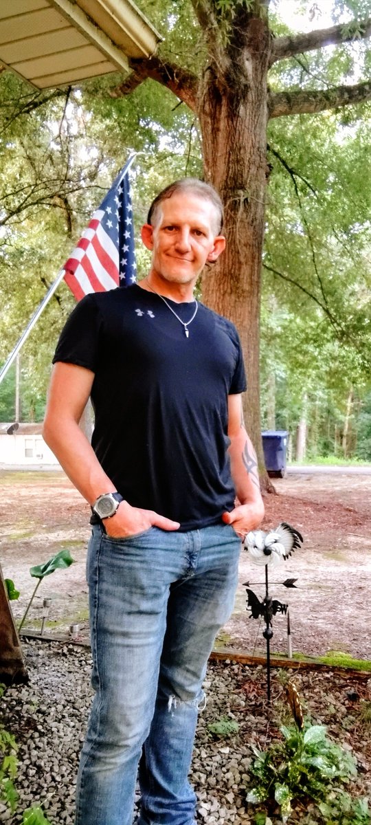 bjhowse77's tweet photo. What's kicking Tennessee and you Gorgeous Angelic ladies... Hope everyone had a good weekend..... ❤️😊😜🔥😘🌹🎱👋🏼✌🏼💯 https://t.co/MBxT0WF6Vj