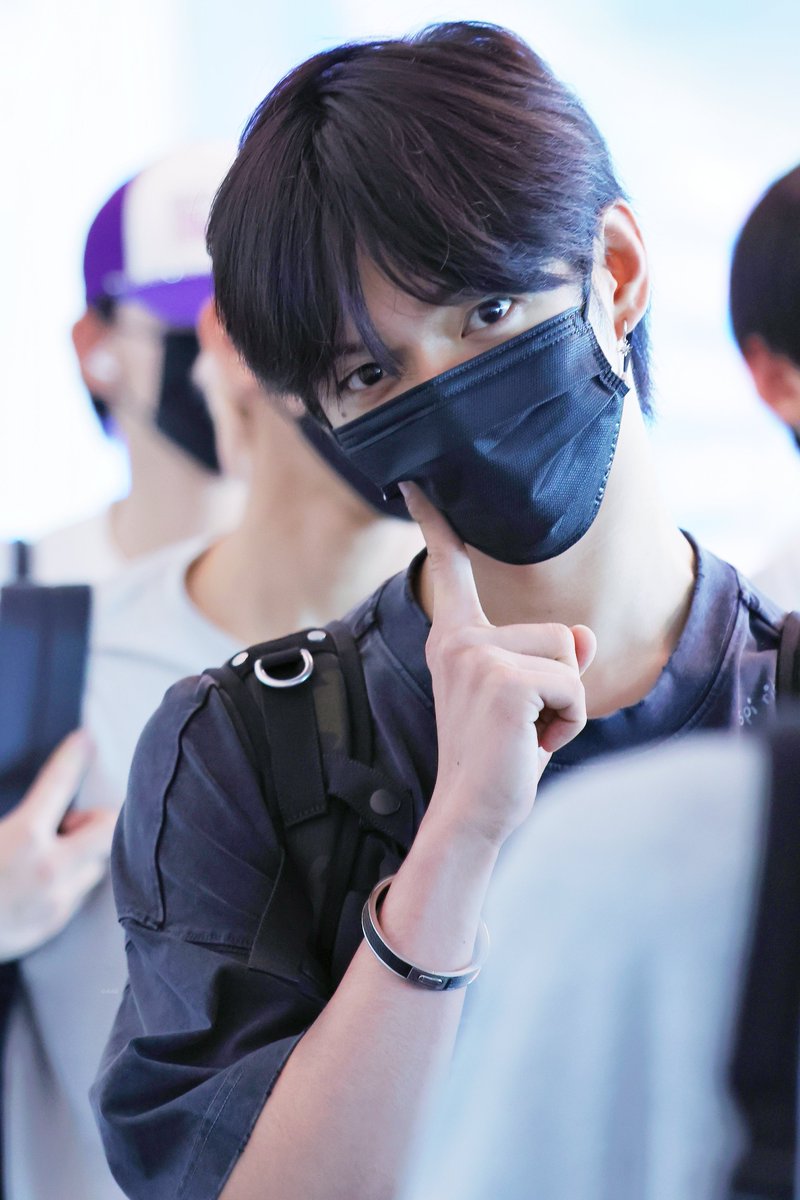 didiii_up's tweet photo. 260727 ICN
#아홉 #제이엘 
#AHOF #JL https://t.co/l4KmAORLZd