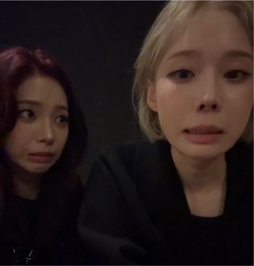 ownteo's tweet photo. it’s so cute when they copy each other https://t.co/vTi1Keuzq7