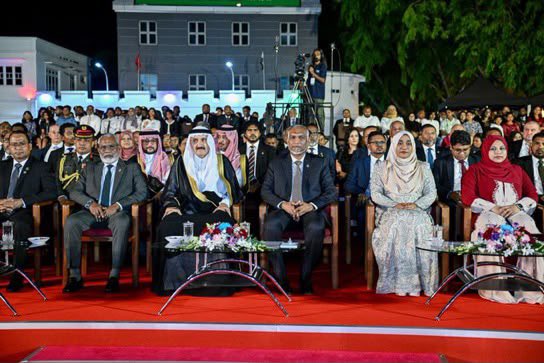 KSAembassyMV's tweet photo. نيابةً عن صاحب السمو الملكي الأمير #محمد_بن_سلمان_بن_عبدالعزيز_آل_سعود، ولي العهد رئيس مجلس الوزراء -حفظه الله-، حضر صاحب السمو الملكي الأمير الدكتور #منصور_بن_متعب_بن_عبدالعزيز_آل_سعود، وزير الدولة عضو مجلس الوزراء ومستشار #خادم_الحرمين_الشريفين، احتفال جمهورية #المالديف بالذكرى الحادية والستين للاستقلال، ضيفَ شرفِ البلاد في هذه المناسبة الوطنية، بما يجسد متانة العلاقات السعودية المالديفية، وما تحظى به من اهتمامٍ ورعايةٍ من قيادتي البلدين الشقيقين. ورافق سموَّه في مراسم الاحتفال  سفير خادم الحرمين الشريفين لدى جمهورية المالديف، الأستاذ/ #يحيى_بن_حسن_القحطاني.