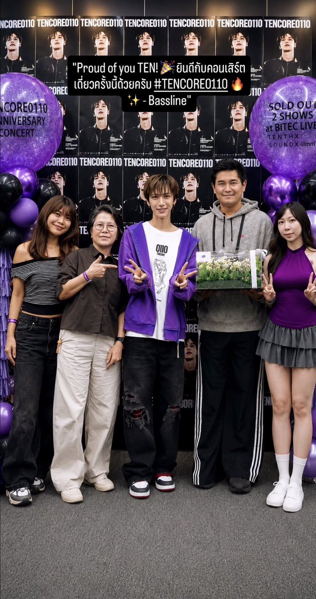 PPTT_1001's tweet photo. Bassline : Proud of you TEN🎉
ยินดีกับคอนเสิร์ตเดี่ยวครั้งนี้ด้วยครับ

 #TENCORE0110Concert #10YearsWithTEN #TEN https://t.co/5oY86fVNXl