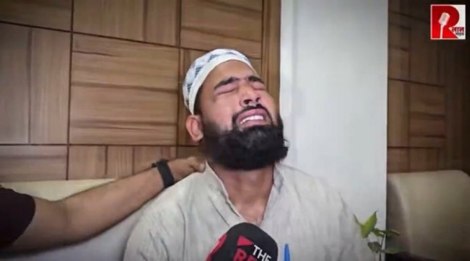 kaajukatla's tweet photo. “bachpan me maulvi ne kaat dia, jawani me dipke aur saurav das ne” https://t.co/ft2ckcHRC3