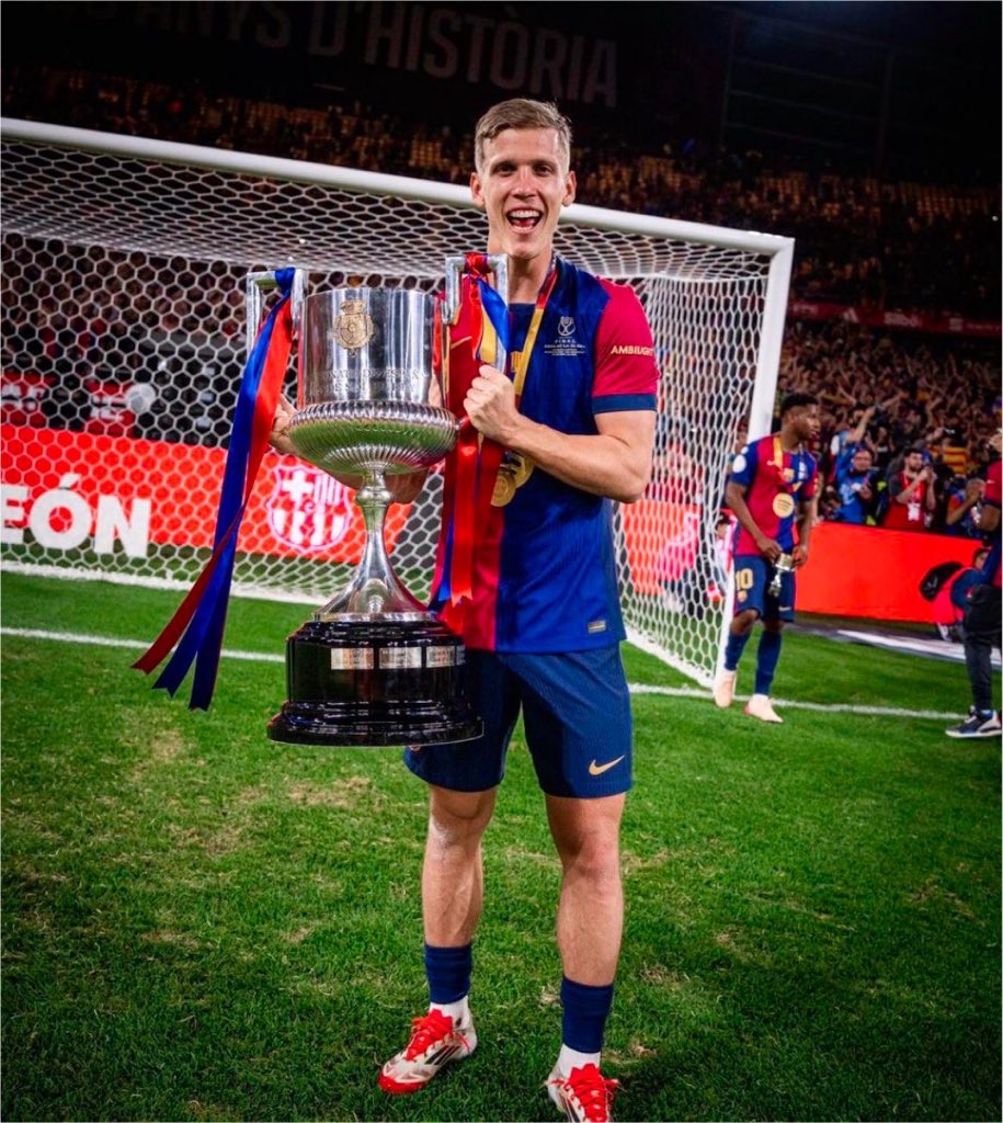 Tobs_fc's tweet photo. 🚨 BREAKING: For the first time in his career. Dani Olmo has now gone 10 months without picking up a single injury. 

What did Hansi Flick do to him. 😭 https://t.co/bJRLZnnyPA