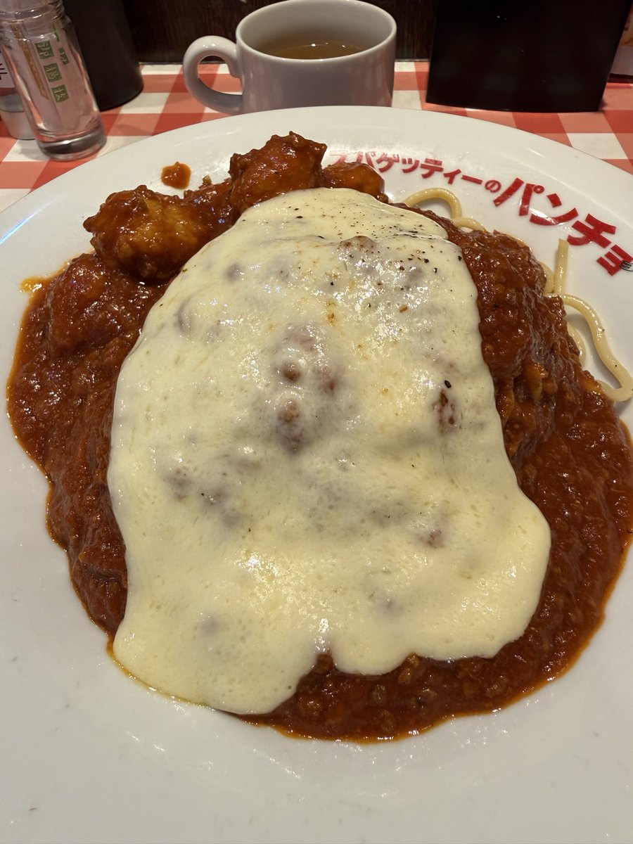 type0002ken's tweet photo. 今日もペイントの後はパンチョさんでミートスパゲッティ(チーズ乗せ、ミートボールトッピング)をw https://t.co/N5DQVDV4wF