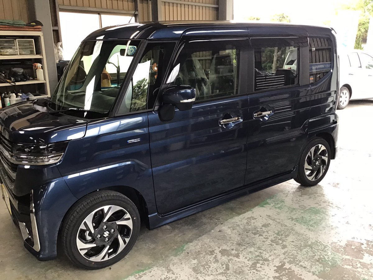 accek2260's tweet photo. ⭐️新車スズキ　スペーシア用品取付⭐️
TVキットと前後ドライブレコーダー取付です。
新車に用品取付大歓迎です。
バックカメラ、ETC等のお取付もできますのでお気軽にお問い合わせくだ��い。
#安曇野市
#前後ドライブレコーダー取付
#TVキット取付
#スペーシア
#持込みパーツ取付大歓迎 https://t.co/H4LBpYtoqv