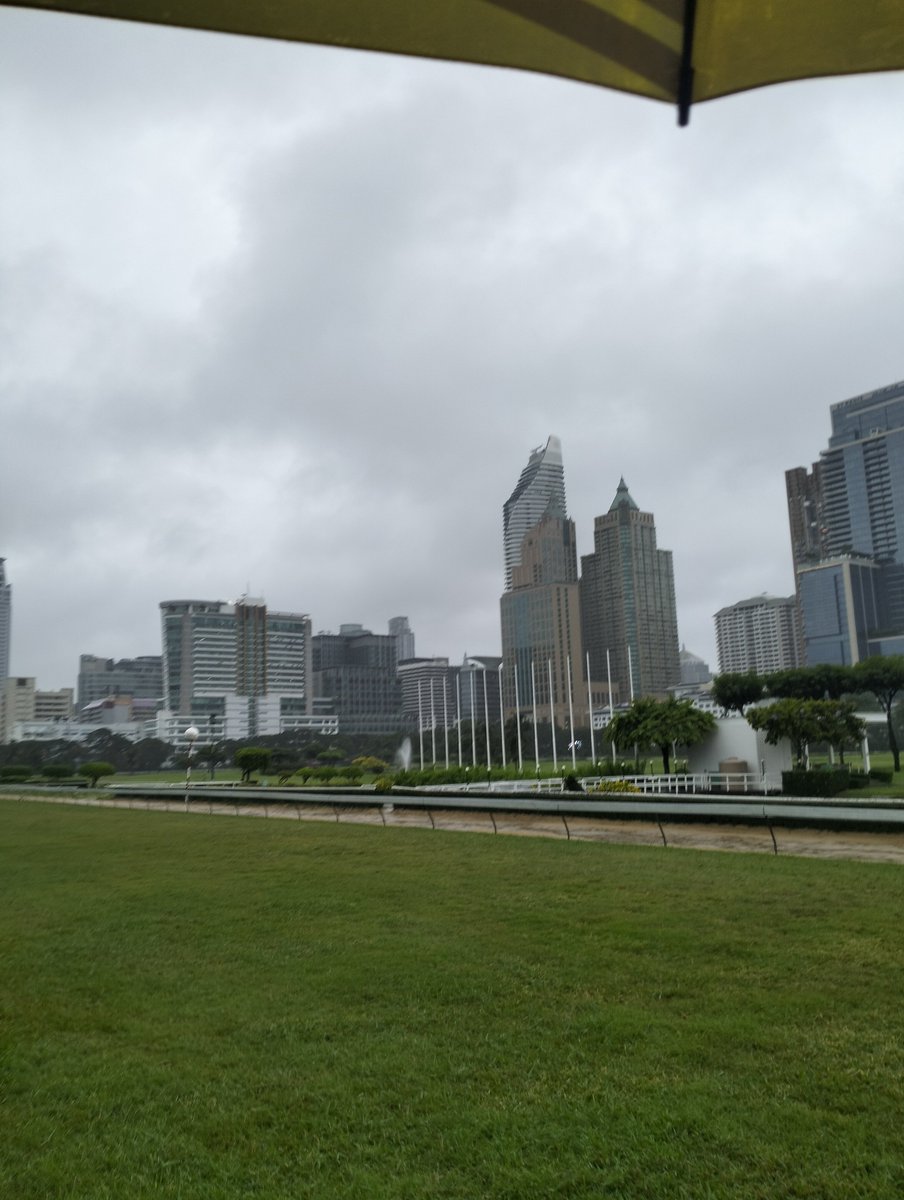 ThemaxM99257's tweet photo. บรรยากาศในเมืองฝนตก อากาศดี น่าเปิดห้อง
#themax
#ชายเดี่ยว https://t.co/HeFxi7LIE0