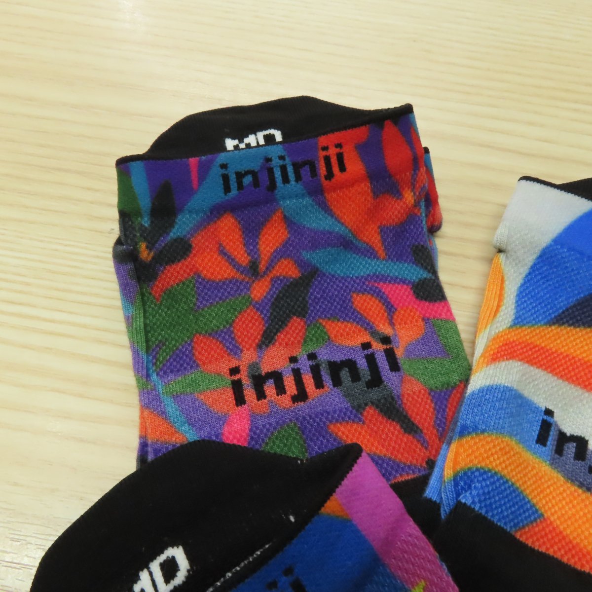 blueground_jp's tweet photo. インジンジ
五本指ソックスブランドの「インジンジ」
プリント柄が鮮やかなスペクトラムシリーズ
限定生産プリントです https://t.co/qyPbpkPTZL