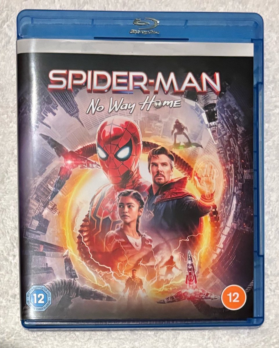 AshHomeVideos's tweet photo. Just on time, before #SpidermanBrandNewDay 

Witness all the Spideys coming together.
Bringing in #NoWayHome on discs, 2.39:1 scope aspect ratio with Dolby Vision grading &amp; Atmos soundtrack.

4K Ultra HD priced at Rs.2,799/-
Standard Blu-ray priced at Rs.1,399/-

DM to purchase! https://t.co/GDNQmkBZu6