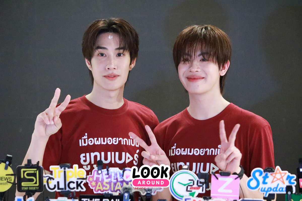 LookAround_TH's tweet photo. “เติ้ล-เฟิร์สวัน” สัมภาษณ์สื่อ ในบวงสรวงซีรีส์เรื่อง “เมื่อผมอยากเป็นยูทูปเบอร์แข่งกับแฟนเก่า (You(R)Tuber)” 🎉📸💐

YourTuber Worship
#บวงสรวงYourTuber 
#YourtuberSeries
#TLE_mtm #FirstOne
#เติ้ลเฟิร์สวัน #TleFirstone https://t.co/rRzsEMxoqy