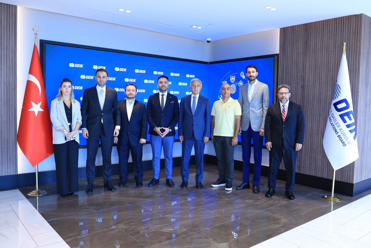 NailOlpak's tweet photo. Yıldız Teknik Üniversitesi Mezunlar Derneği Yönetim Kurulu Başkanı Fatih Ece ve YK Üyelerini, DEİK merkezimizde ağırladık.

#TicariDiplomasi faaliyetlerimiz ve YTÜMED Yıldız Patronlar Platformu hakkında görüş alışverişinde bulunduğumuz ziyaretleri için teşekkür ediyorum.

@_ytumed @fatihecee | @deikiletisim

#İşimizTicariDiplomasi