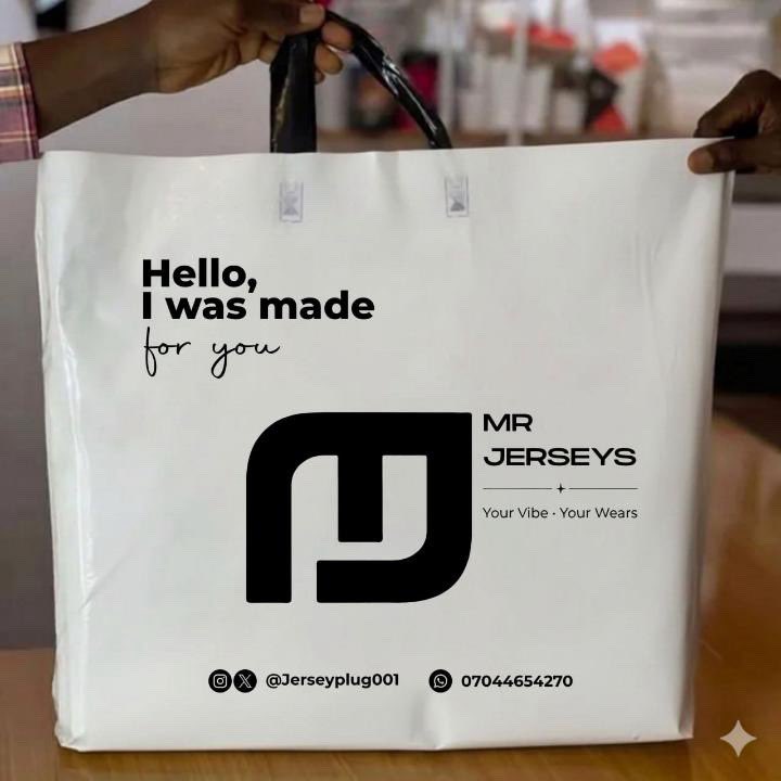 𝔸b𝕒𝕫𝕫 tweet media