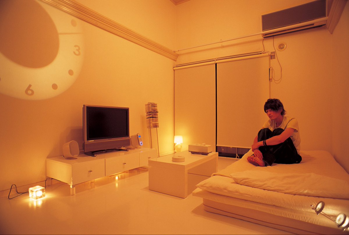 tokyo_graffiti's tweet photo. 【2006年】ひとり暮らし部屋
自分だけの秘密基地！My roomスタイル https://t.co/FxvQ3Mbxml