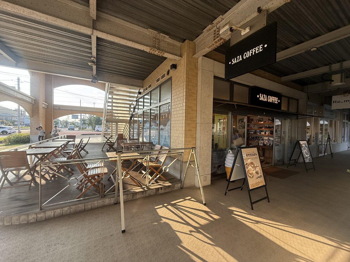 2002BH5's tweet photo. 7/20祝日もおやすみだったので
サザコーヒー大洗店(シーサイドステーション)閉店の日に
行かせて頂きました

 #大洗シーサイドステーション
 #サザコーヒー
 #大洗
 #トークイベント https://t.co/A3W9B6aLeO