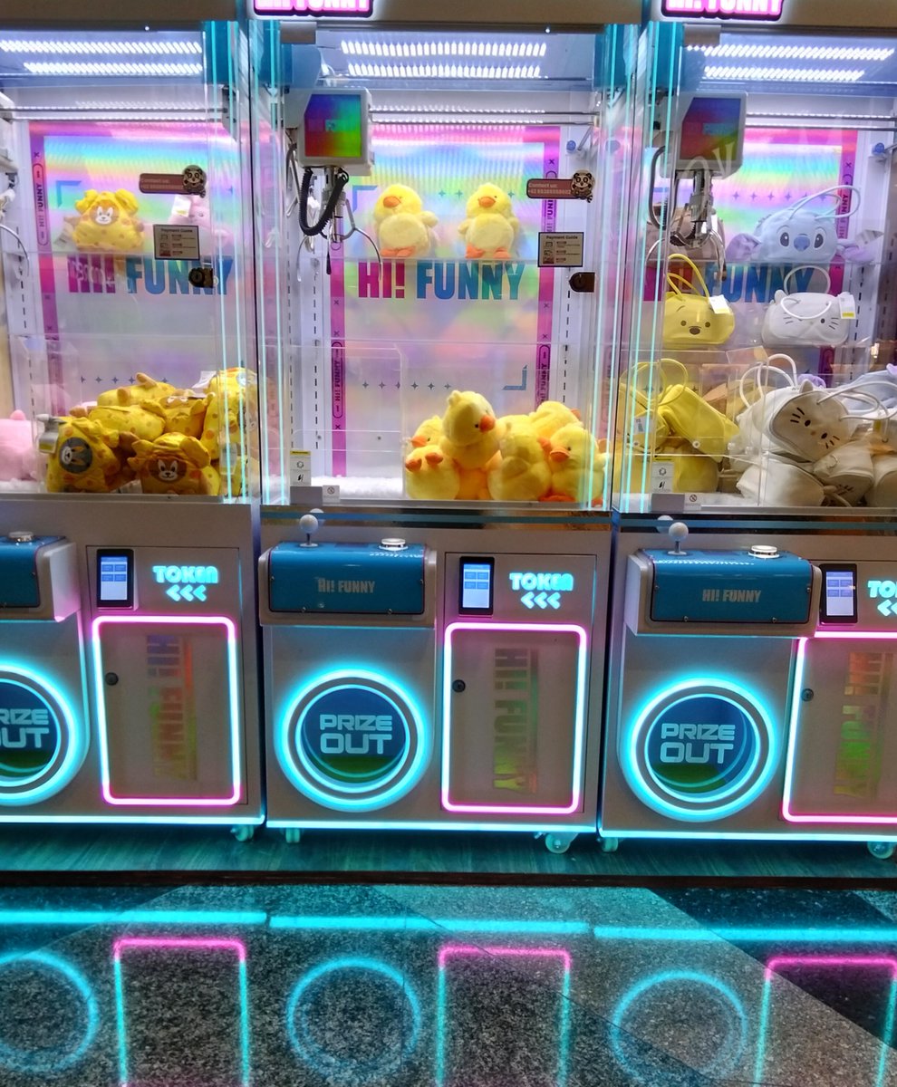 Mr_Ask_Why's tweet photo. Tonight try my #luck in #clawmachine #games🎮 😊
#MondayMotivation https://t.co/aFcsZbnm3I