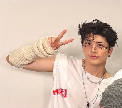 セロ tweet media